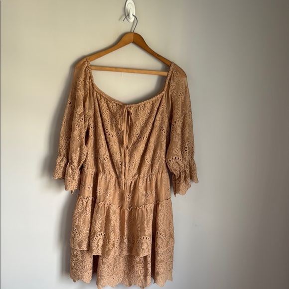 Alice + Olivia Waylon Dress 12 - Picture 2 of 12